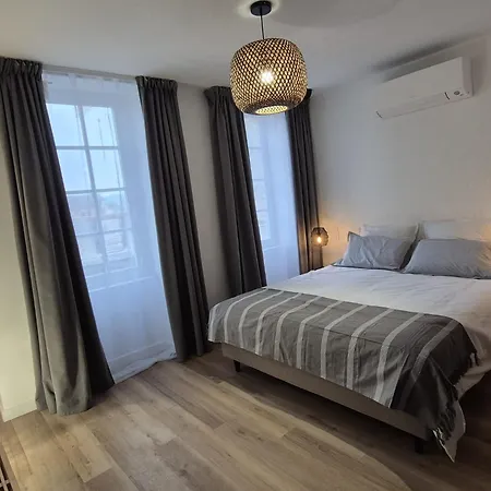 Appartement Stelina Altana - Duplex - Terrasse - Balneo - Climatisation - Hypercentre Villeneuve-sur-Lot