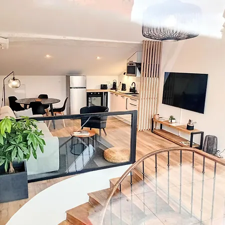 Stelina Altana - Duplex - Terrasse - Balneo - Climatisation - Hypercentre Villeneuve-sur-Lot